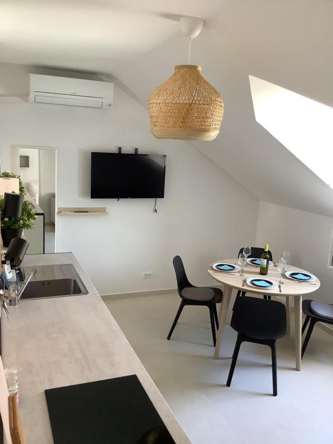 Portside Apartment คาชเตลา ภายนอก รูปภาพ