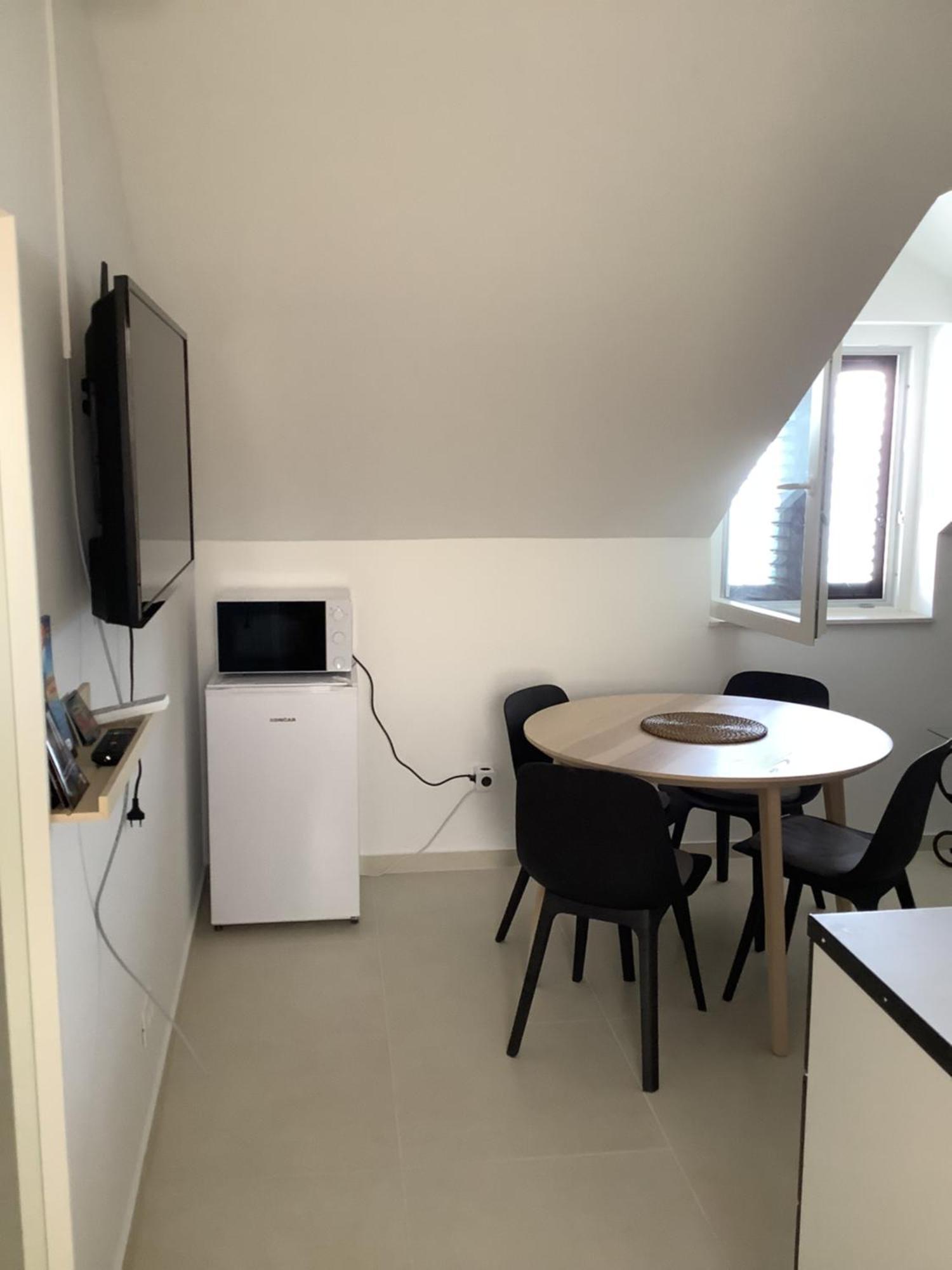 Portside Apartment คาชเตลา ภายนอก รูปภาพ